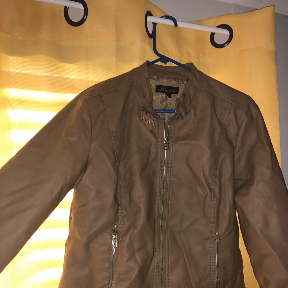 Baccine zip up